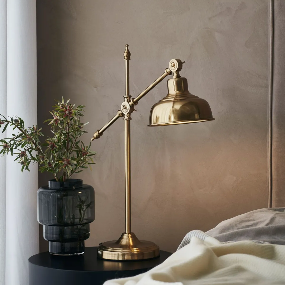 MARKSLOJD Lampka Nocna Grimstad Zlota 18X49,5X56,5 Cm Zloty Outlet
